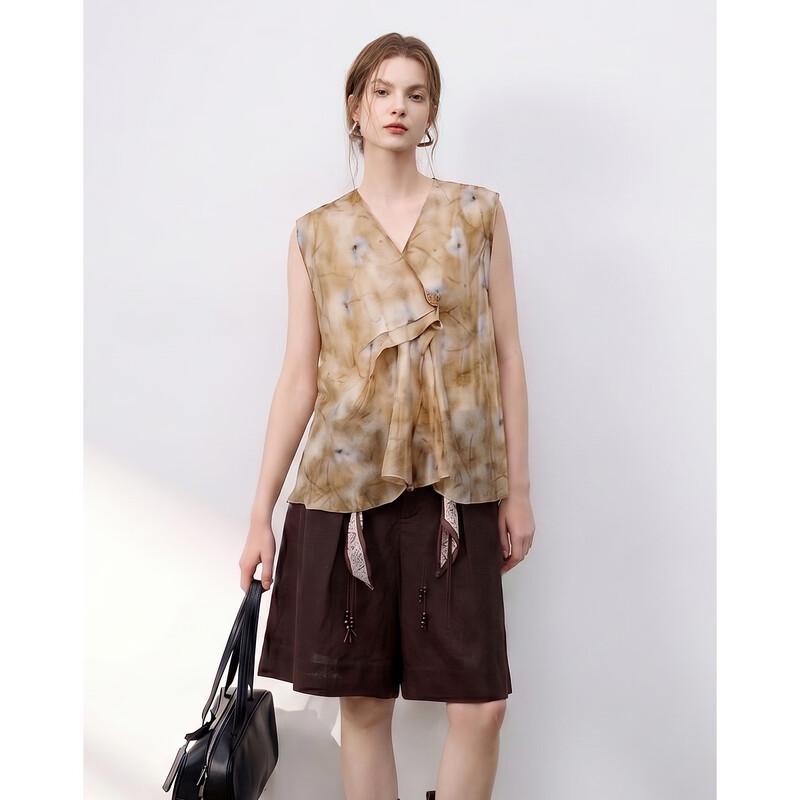 Demana Romantic Floral Print Sleeveless V-Neck Shirt M