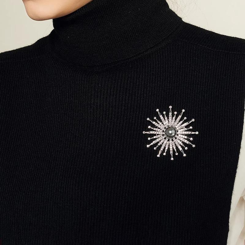 Sunflower Brooch - High-end Women's Luxurious Style Pearl Brooch with Unique Small Design Pin