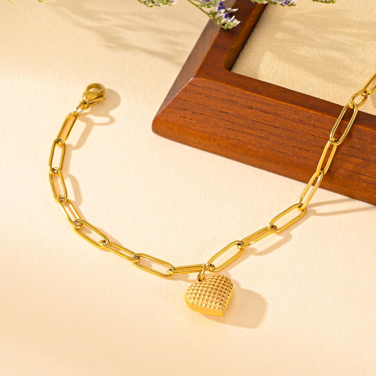 Trendy Women s Stainless Steel Peach Heart Pendant Bracelet - Simple and Sweet Gift