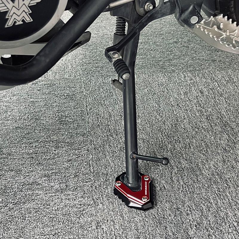 

For Moto Morini SEIEMMEZZO SCR STR 650 2023 Motorcycle Accessories Kickstand Foot Side Stand Enlarger Pad Tire Valve Caps