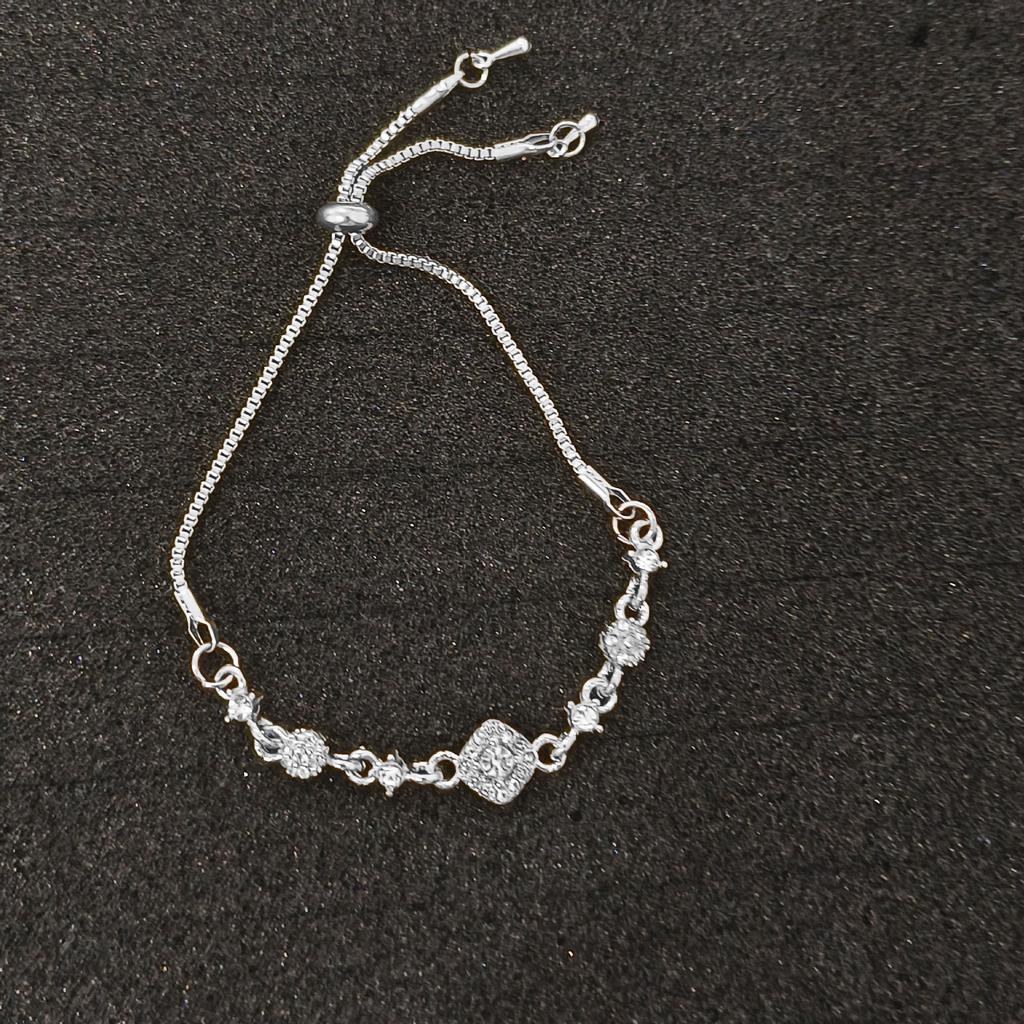 Sparkling Small Flower Zircon Pull Bracelet Women'S Cherry Blossom Diamond Niche Versatile High-End Accessories Hand Jewelry