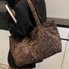 Premium Leopard Print Tote Bag Women's 2025 New Fashionable Large-capacity Commuter Underarm Bag Retro Shoulder Bag Tide