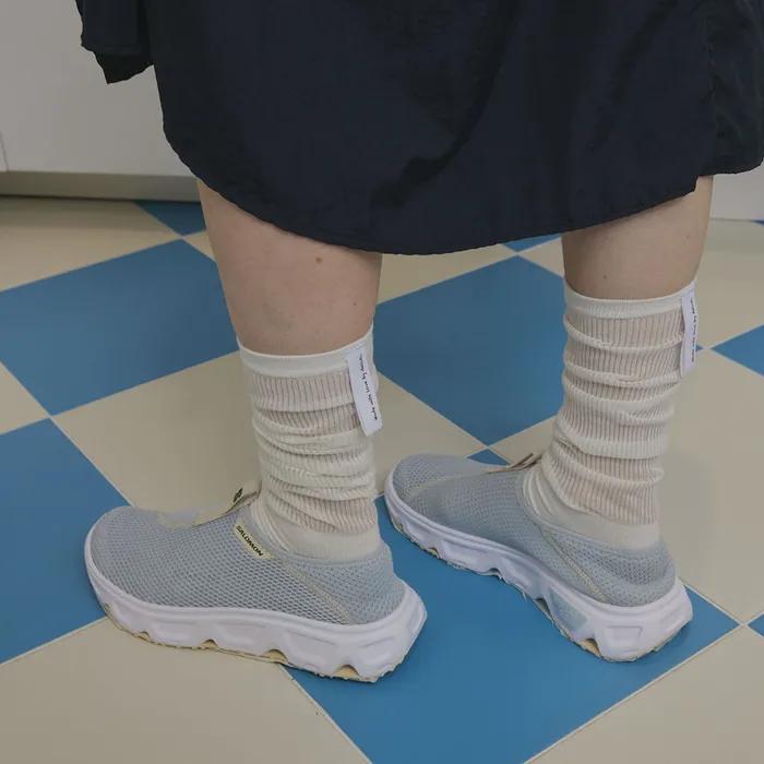 Beso socks (white)