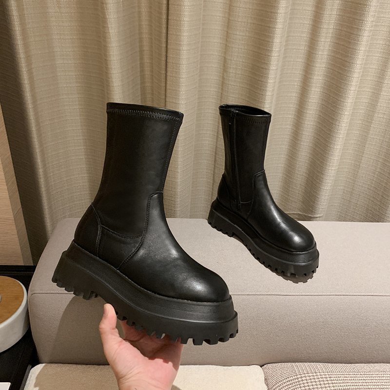 

Black Internet celebrity medium tube elastic thick-soled boots 2025 autumn and winter new Korean version thin boots long boots do not drop tube ve 35