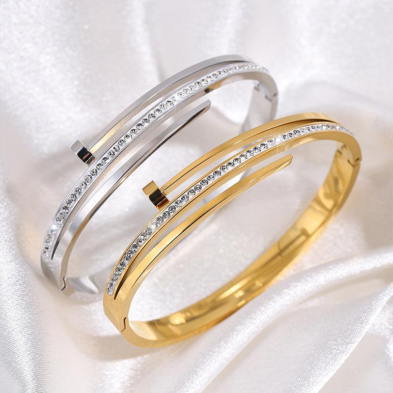 Three-layer Nail Nail Bracelet for Women, Light Luxury and High-end Bracelet