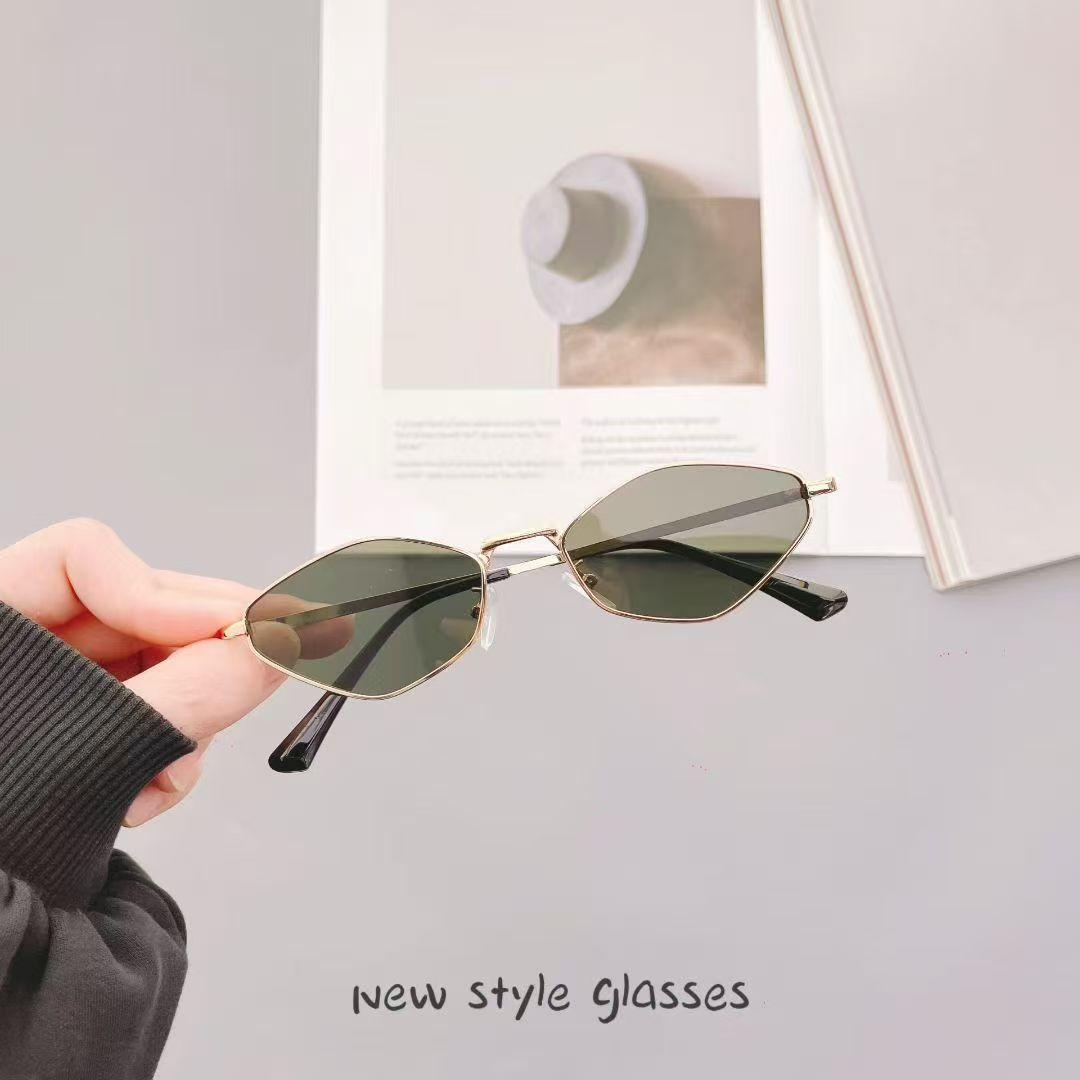 

Premium Polygon Shape Men s Sun Glasses Fashion Stylish Anti-glare Sunglasses ladies Outdoor Travelling Sun Glass for ladies