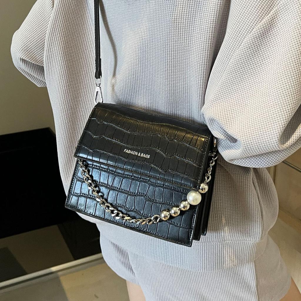 Crocodile pattern fashion chain shoulder bag 2025 spring messenger bag women's spring new versatile small square bag