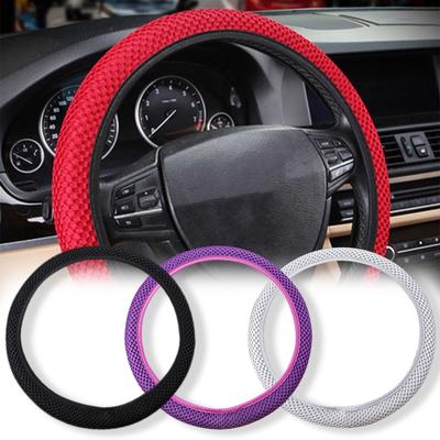 Dekoracja wnętrza samochodu Uniwersalny oddychający lodowy jedwab antypoślizgowa osłona na kierownicę samochodu Decor Auto Parts