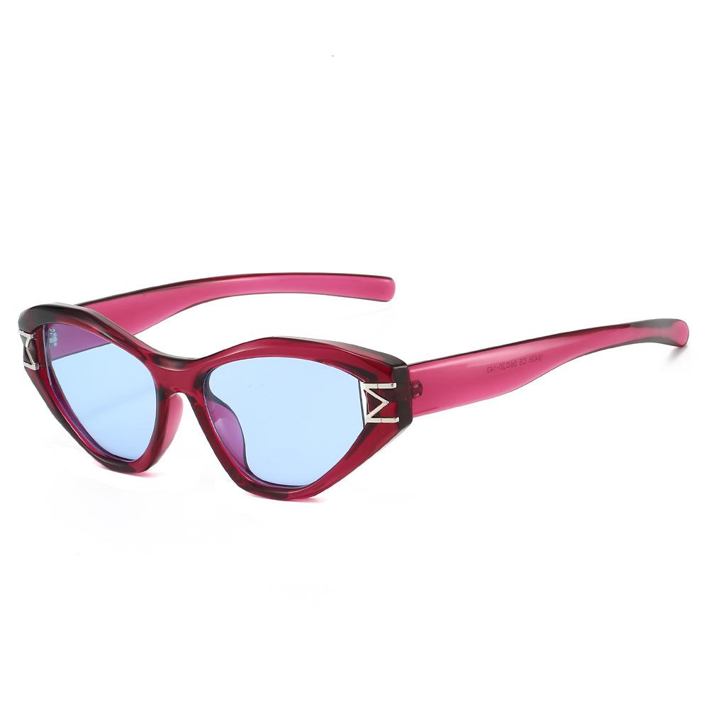 New Retro Small Frame Cat Eye Women Sunglasses Luxury Metal Decoration Jelly Color UV400 Protection as  picture