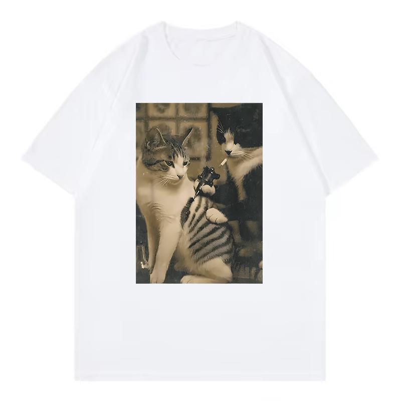 Retro Smoking Cat Design Printed Funny T Shirts Women Cat Tshirt Round Neck Short Sleeve Trendy Tee Shirt Streetwear
