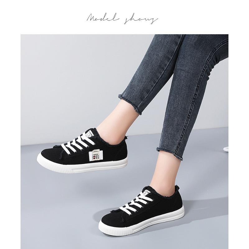 The New Student Flat Sports Sneakers   Large-sized Women's Singles