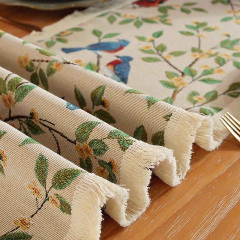 Vintage Green Jacquard Tassel Table Runner with Floral Design - Polyester, Frayed Edges, Perfect for Parties, Birthdays,Weddings,and Family Gatherings