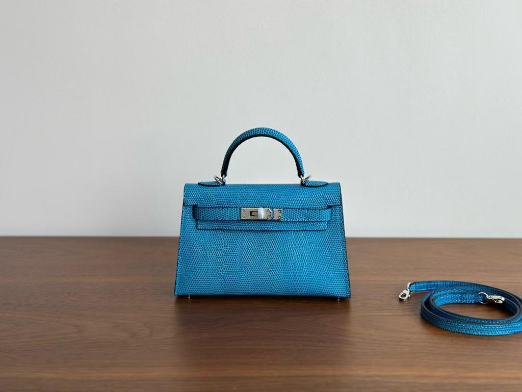 Sheepskin Collar Layer Cowhide Down Jacket 2.0 Version Leather Five-Gold Cowhide Kipskin Single-Leather Strap Female Bag New Style