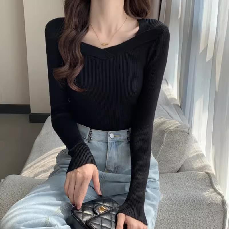 Французский женский осенний вязаный свитер в стиле Хепберн с квадратным вырезом - Стройный базовый топ с открытыми ключицами M 48-53kg