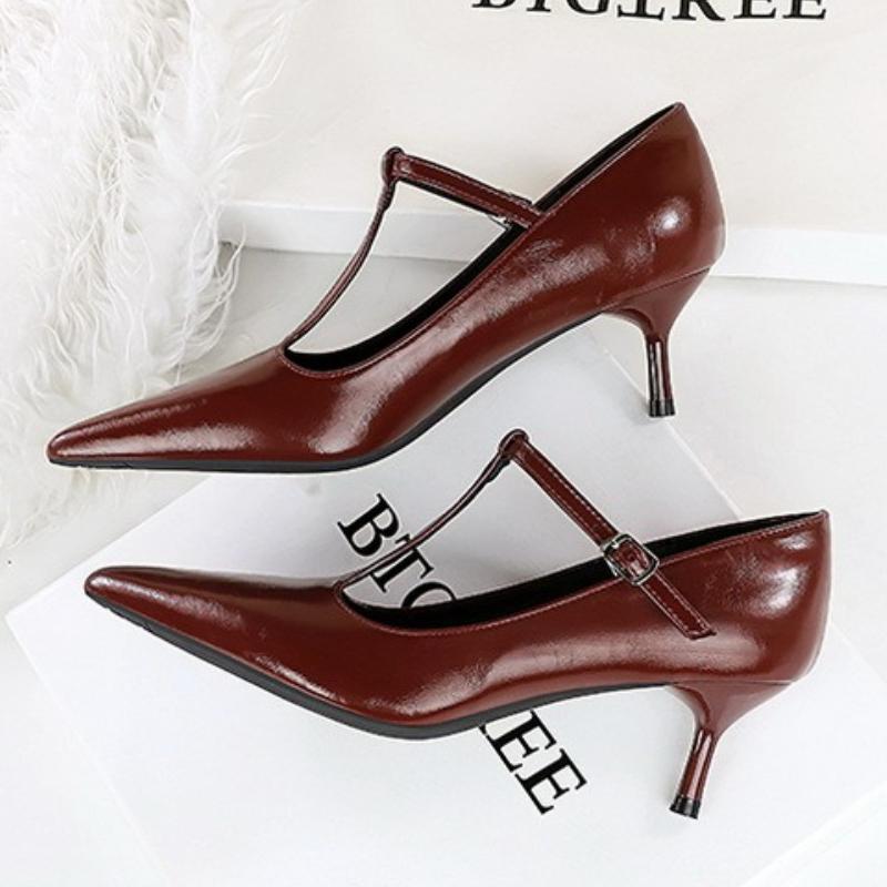 Fashion Retro T-Buckle Pointed High Heels for Women's Solid Color Light Mouth Thin Heels Single Shoes Banquet Temperament Women's Shoes
