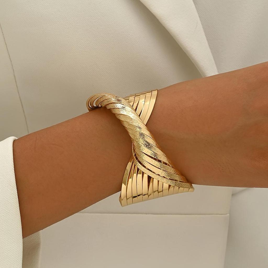 Übertriebenes Persönlichkeitsdesign Kreuz Verdrehtes Armband Damen Unregelmäßige Öffnung Armreif Punk Armband