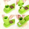 Hot 1 Pack Mini Garlic Grinder Creative Garlic Press Kitchen Garlic Mash Manual Mashing Green Kitchen Gadgets Accessories