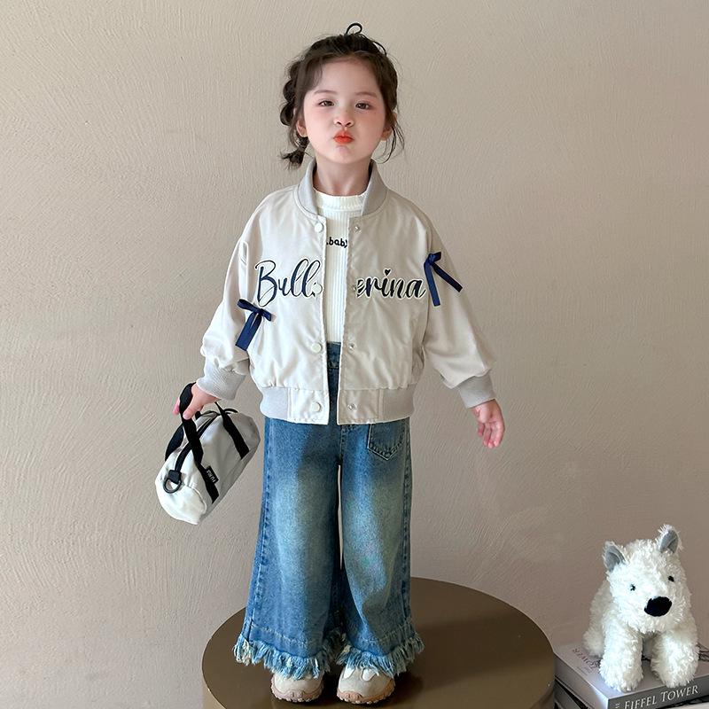 Baseballjacke für Mädchen im koreanischen Stil mit Stickschleife - Frühling/Herbst 2025 Trendige Baby-Oberbekleidung