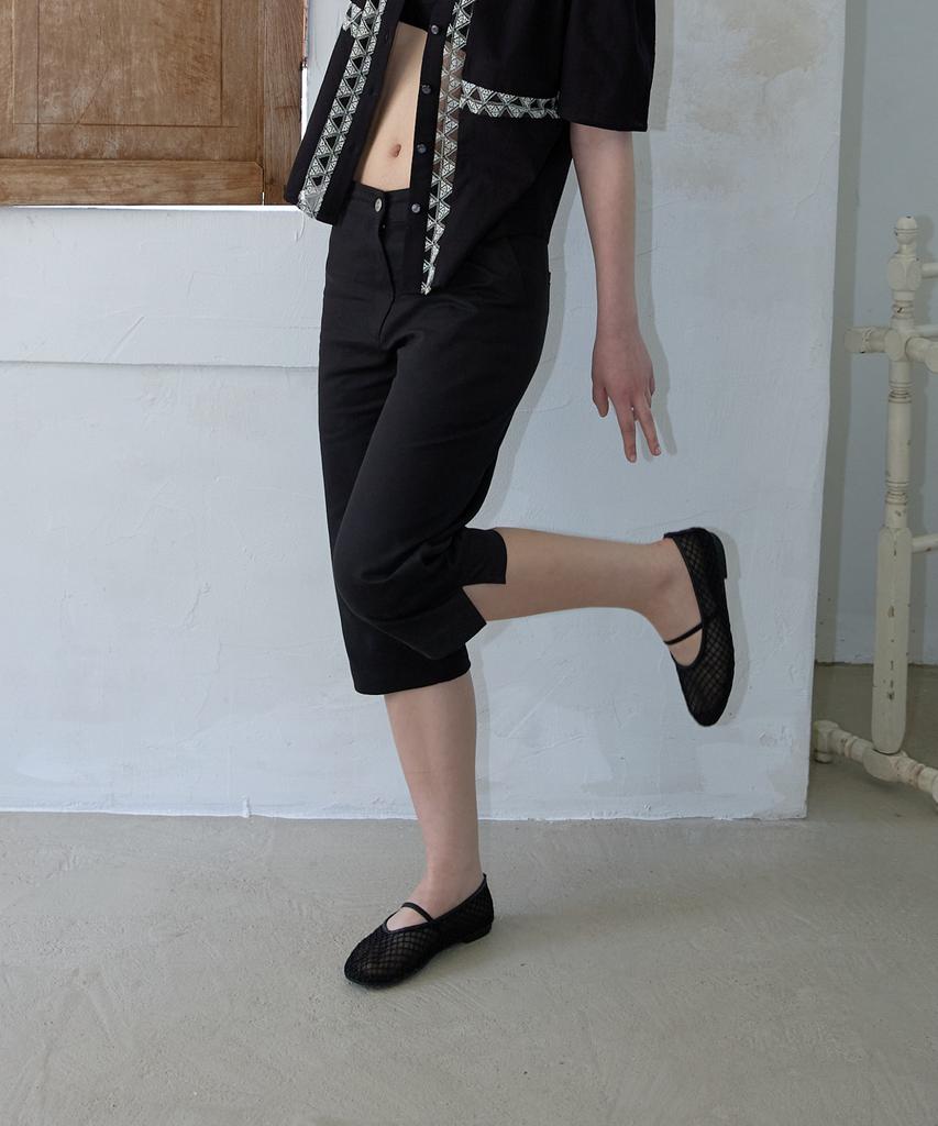 WIOE Low Rise Capri Pants_Black