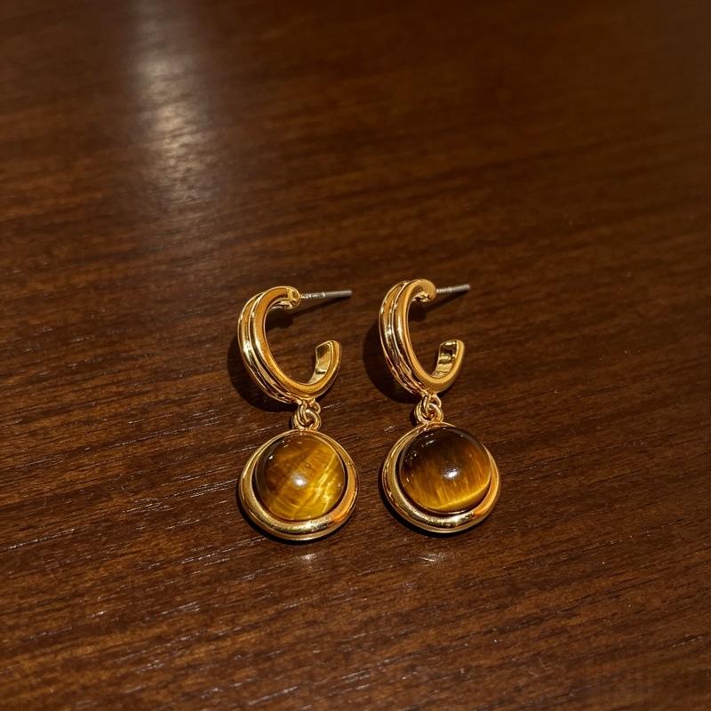 Retro Hong Kong style design sense round earrings women's simple cold wind earrings new personality trendy temperament earrings wholesale