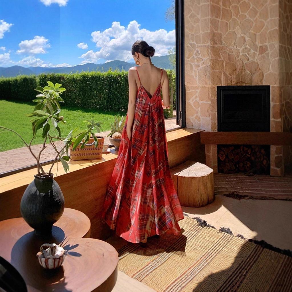 French Vintage Plaid Spaghetti Strap Dress with a Niche Asymmetrical Hem, Hot Girl Long Dress for Summer