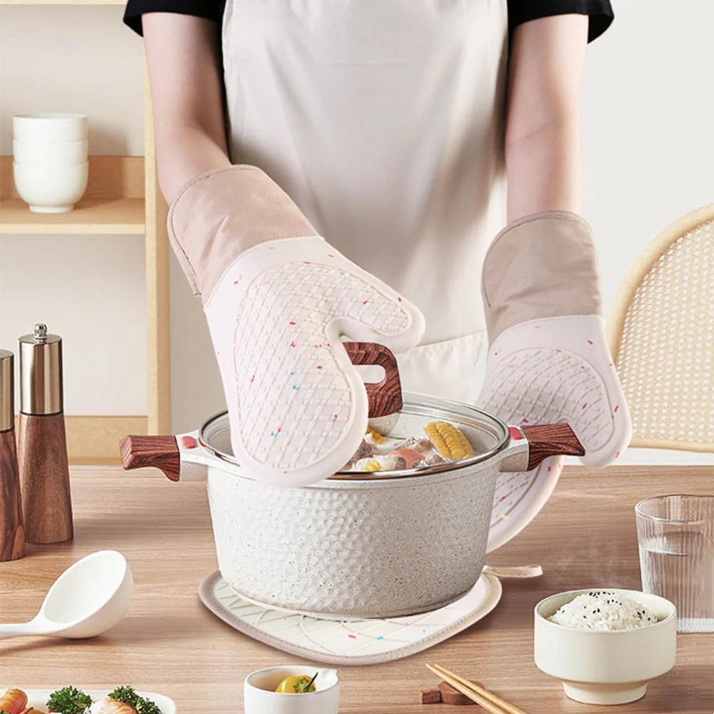 Microwave Oven Mitts Heat Resistant Non-Slip Kitchen Gloves Oven Gloves for BBQ Cooking Baking Silicone Kitchen Accessories Set