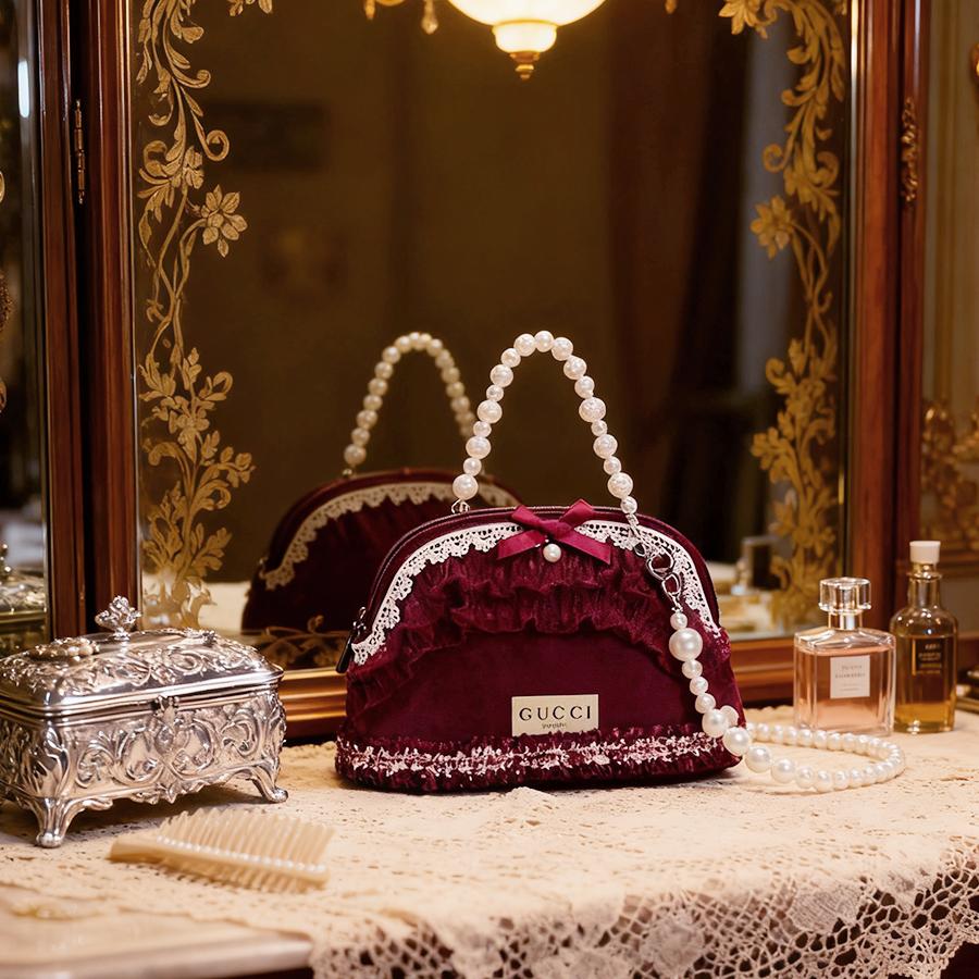 Gucci Damen Umhängetasche mit Perlenriemen, aus reiner Baumwolle. Geeignet für Pendeln und Partys. Umweltfreundlich