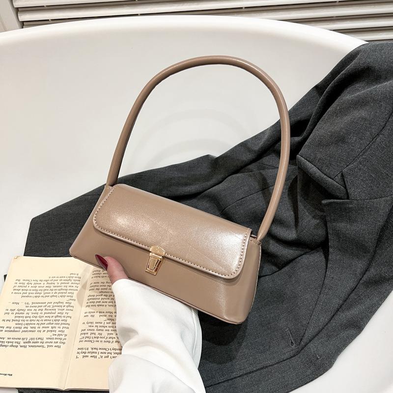 

Новая женская сумка однотонная высокая мода ретро сумка-подмышка универсальная атмосфера портативный темперамент наплечная сумка хаки