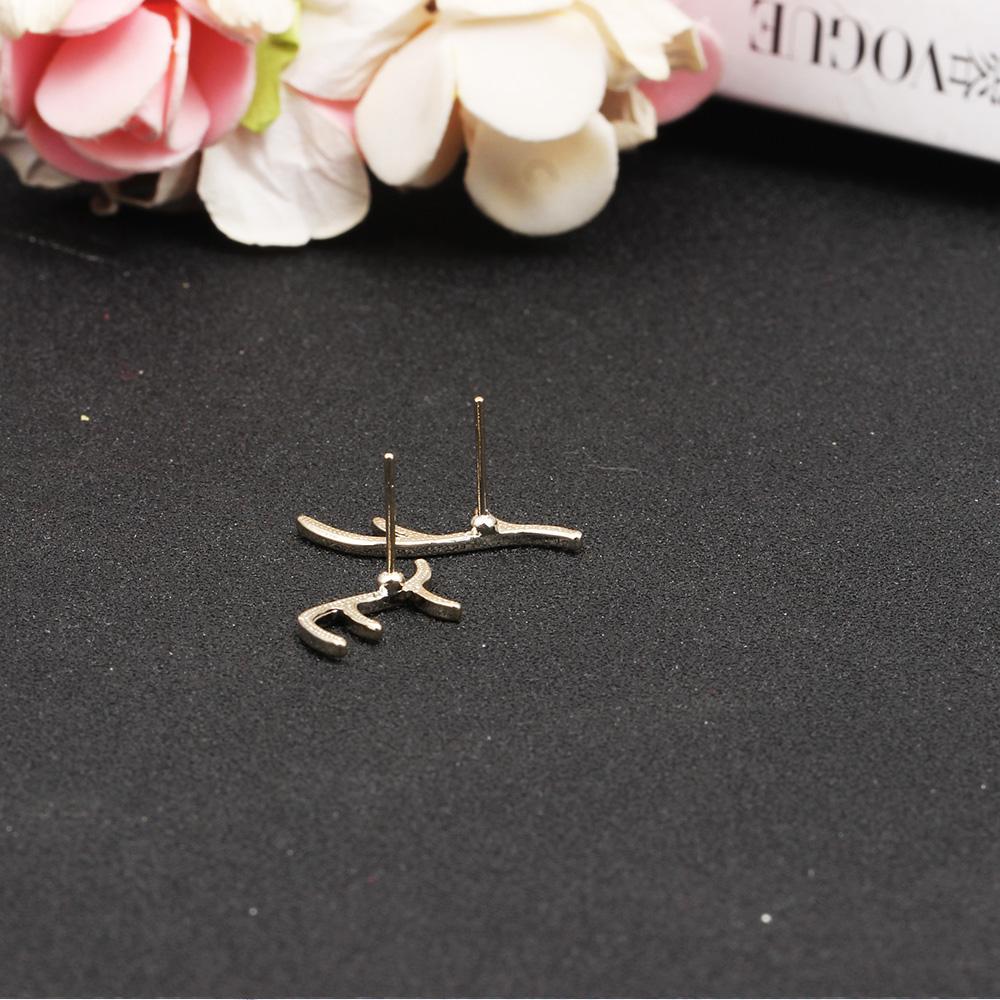Women Simple Sweet Style Earrings Small Exquisite Cute Antler Earrings