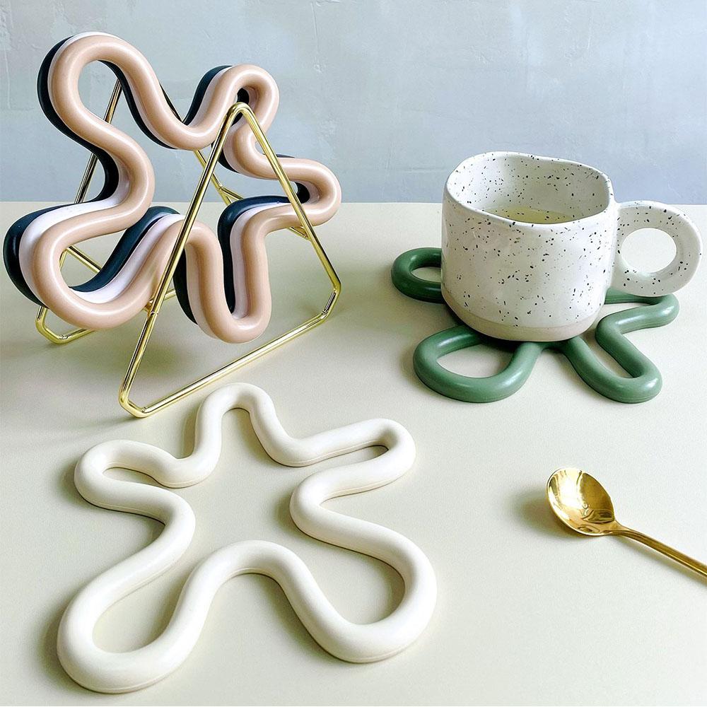 1/2/3PCS Irregular Silicone Heat Insulation Placemats Coffee Coasters High Temperature Resistant Home Kitchen Bowl Mats Pot Mats