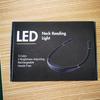 Erhältlich: USB Wiederaufladbares LED Buchlicht, Dreifarbig Einstellbar mit Doppelkopf, Nacken-Hänge-Design zum Lesen bei Nacht.