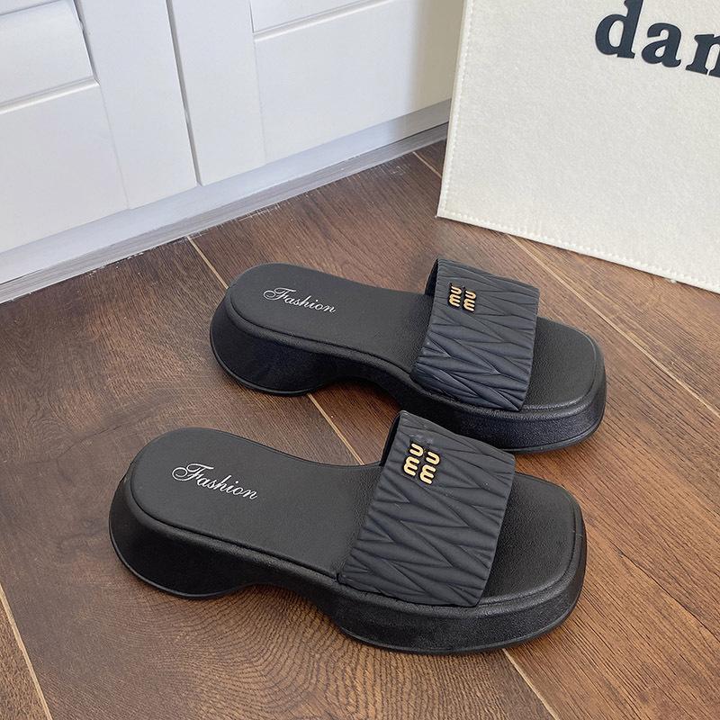 

Fashionable Sandals for Women Wearing Thick Soled Non Slip Beach Slippers 39 чёрный