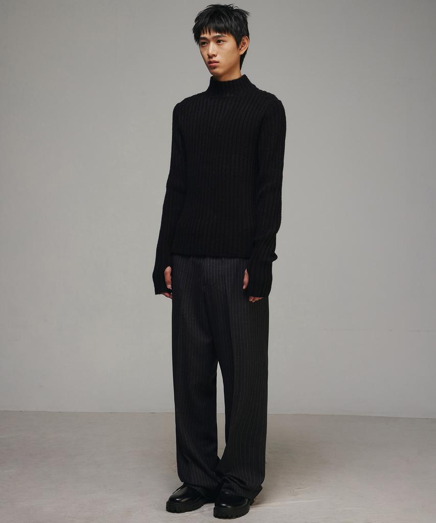 SIGNATURE Wool-Like Wide-Fit No-Tuck Slacks [Black Stripe]