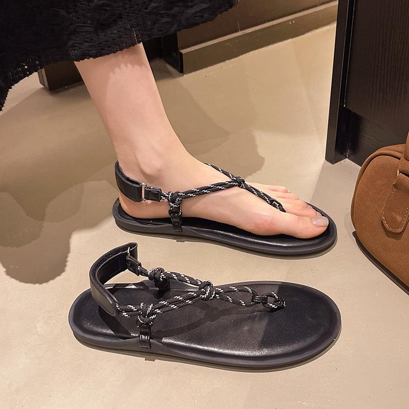 2025 summer casual seaside beach flats women's shoes outer wear design sense Velcro flip-flops sandals