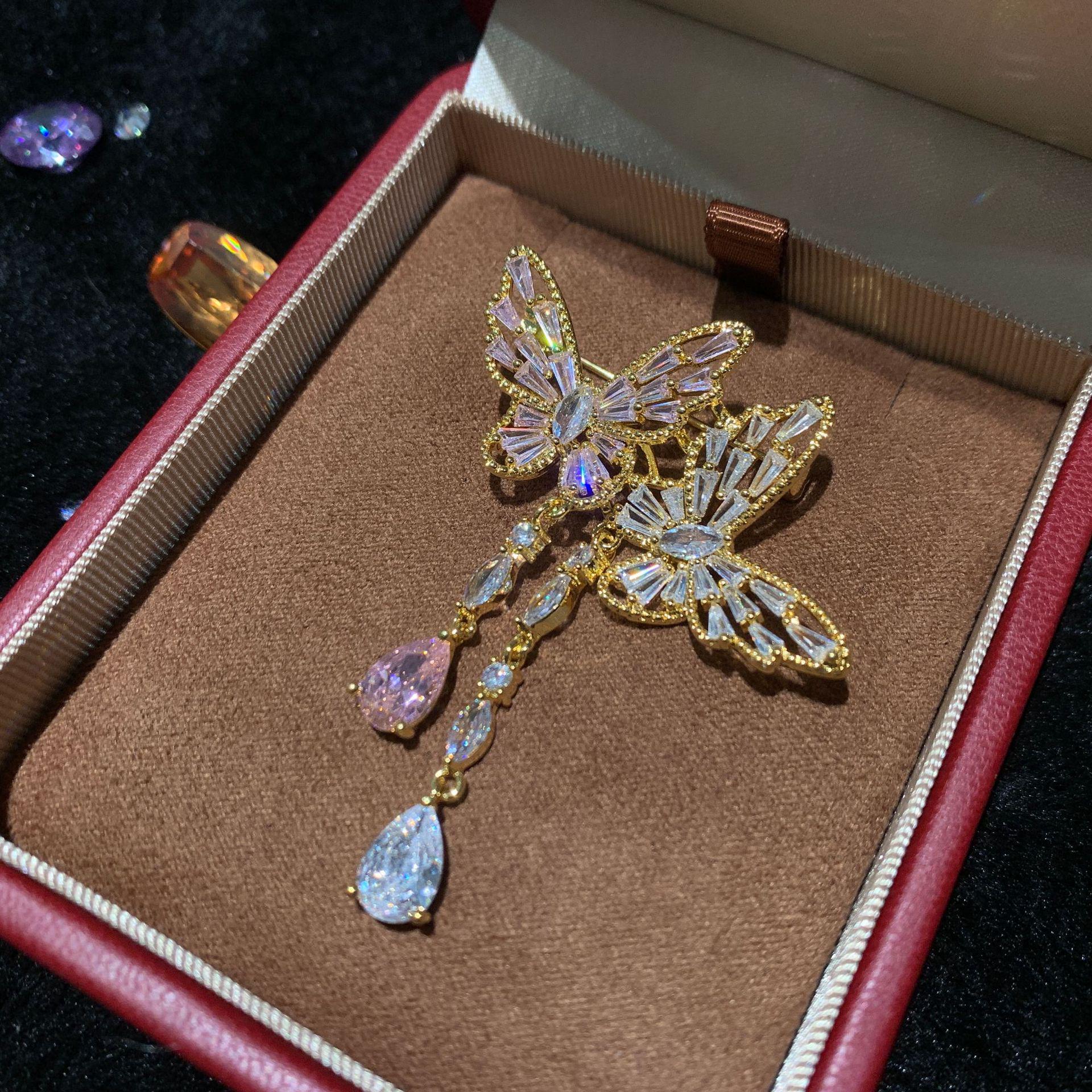 Bo Xin Yun Exquisite Zircon Butterfly Brooch - High-end Cardigan Pin for Women