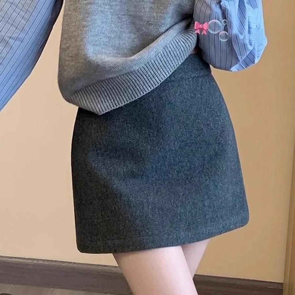 Korean Style Petite Wool Blend High-Waisted Gray A-Line Skirt for Women – Autumn Winter Hip-Hugging Anti-Exposure Short Skirt