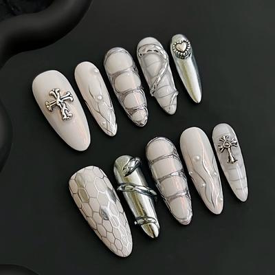 Unhas falsas – Pontas e unhas postiças