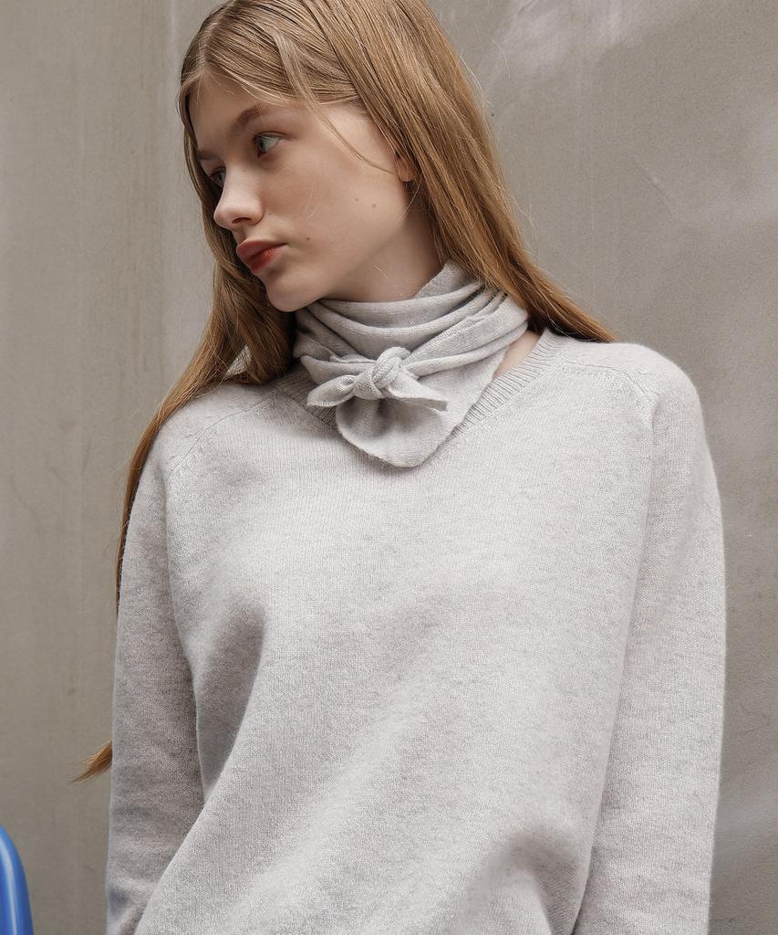 Waiowai Essential V-Neck Scarf Set Knit_Light Gray