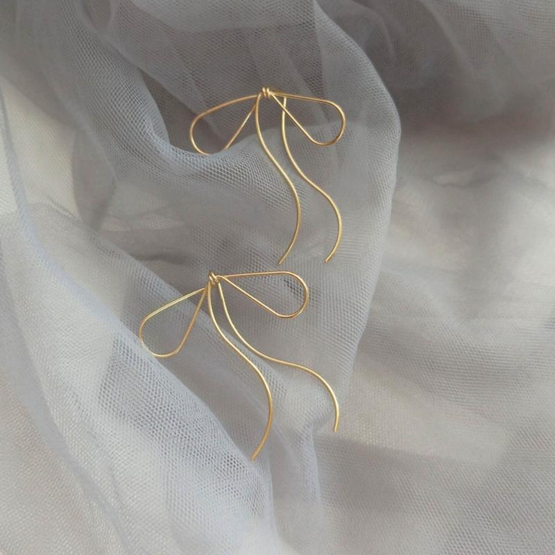 Simple Line Charm Earrings Bows Shape Dangle Ear Rings Bowknot Pendant Eardrop Versatile Metal Accessory for Daily Wear