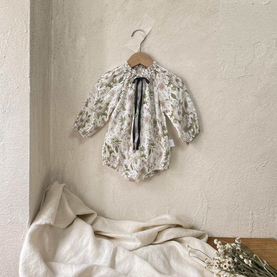 

Осенний цветочный воротник с бантом и рукавами-фонариками для девочек 90 cm