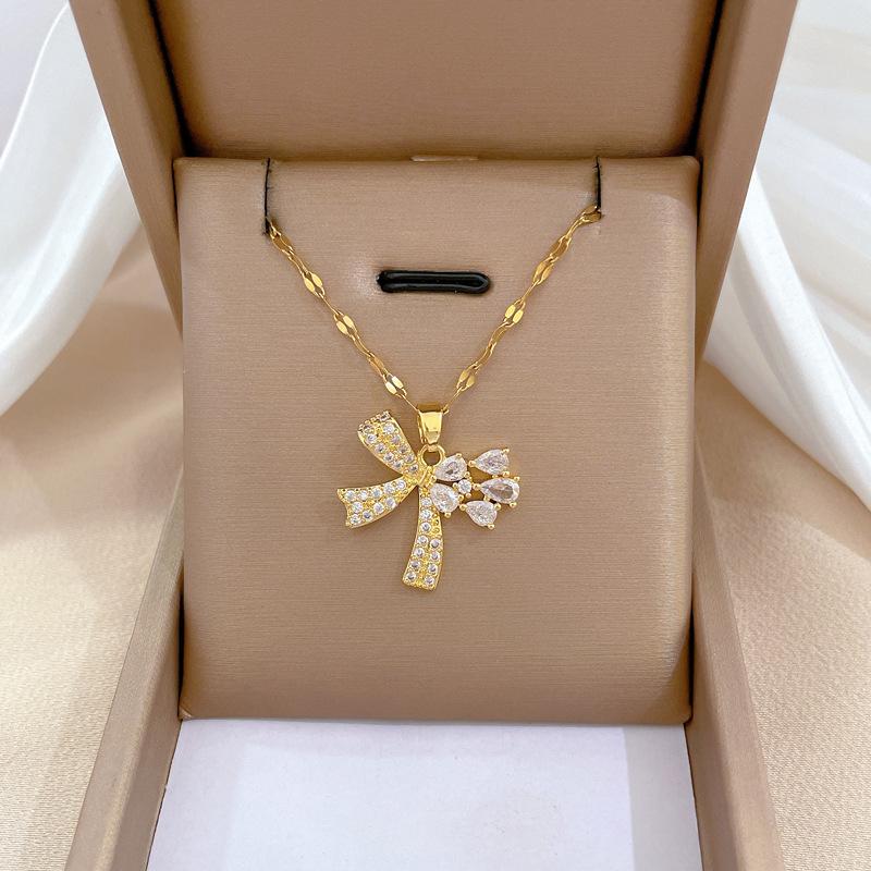 Personalized Niche Design Temperament Smart Shining Necklace Women, Simple Luck Pendant