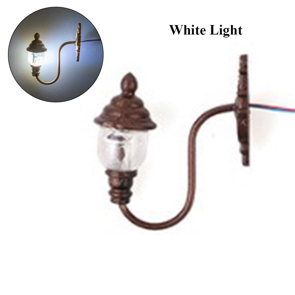 ABS Metal Material Dollhouse Wall Lamp 1.7*1.8cm/2.2*2.7cm Garden Yard Led Light