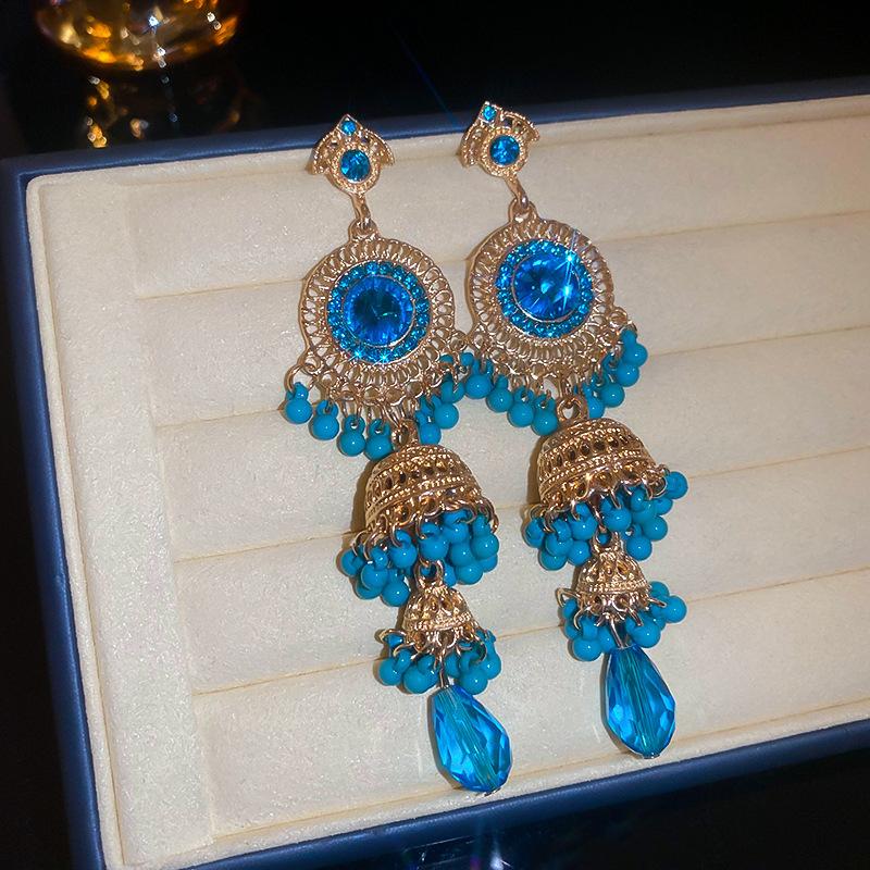 Retro High-End Silbernadel Diamantbesetzte Blumenohrringe, Europäische und Amerikanische Übertriebene Temperamentsohrringe, Leichter Luxus Nischenohrringe