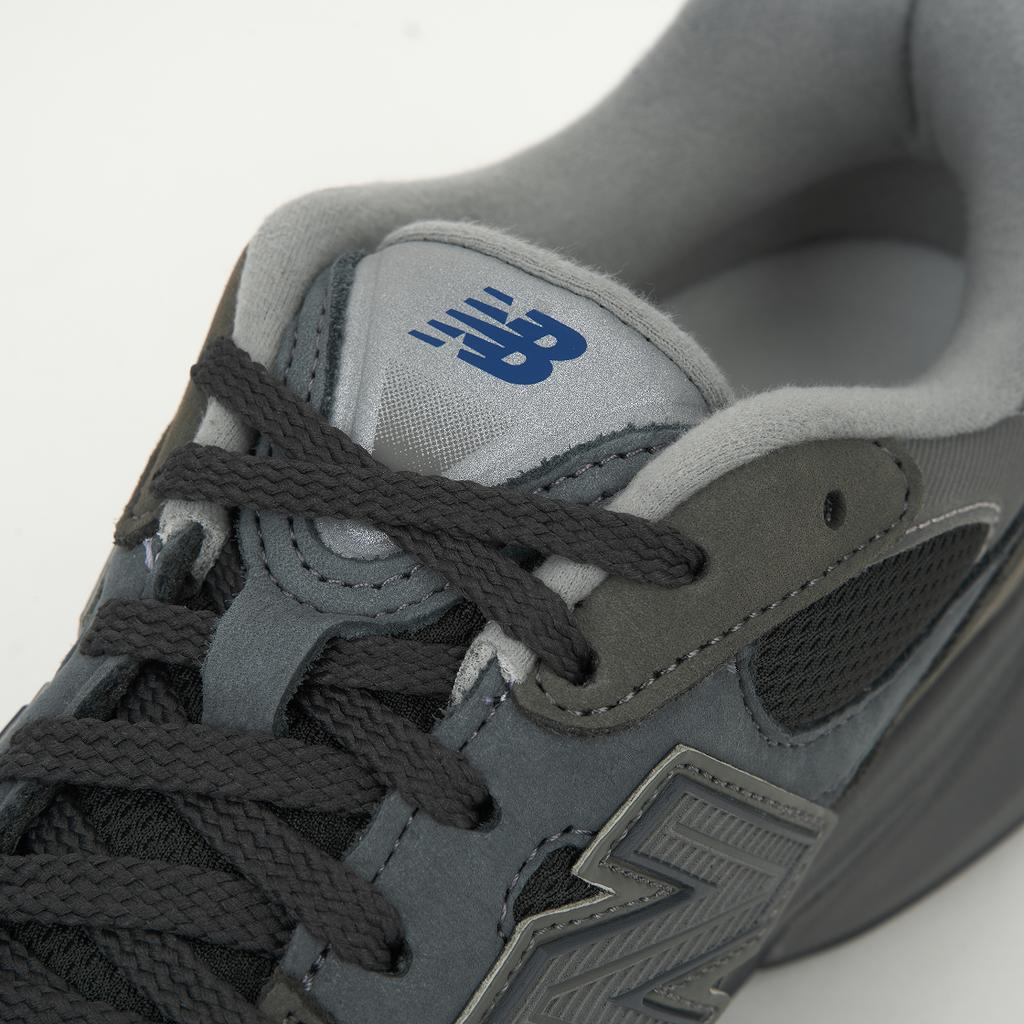 New Balance 2010 Tornado Nero Sbiadito Sneakers Unisex Marrone U20107Z3