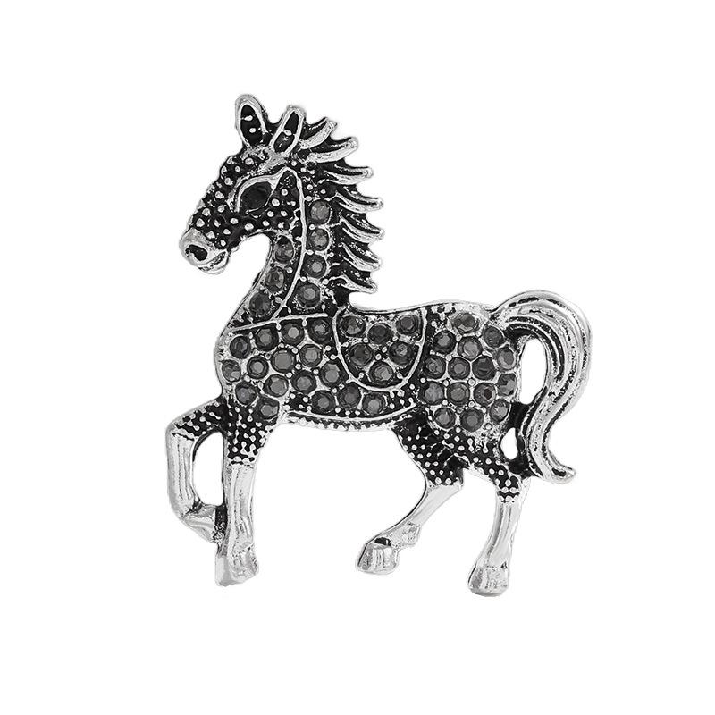 Fashion Rhinestone Horse Brooch for Women Men Zodiac Animal Brooches Lapel Pins Party New Year Jewelry Clothes Accessories
