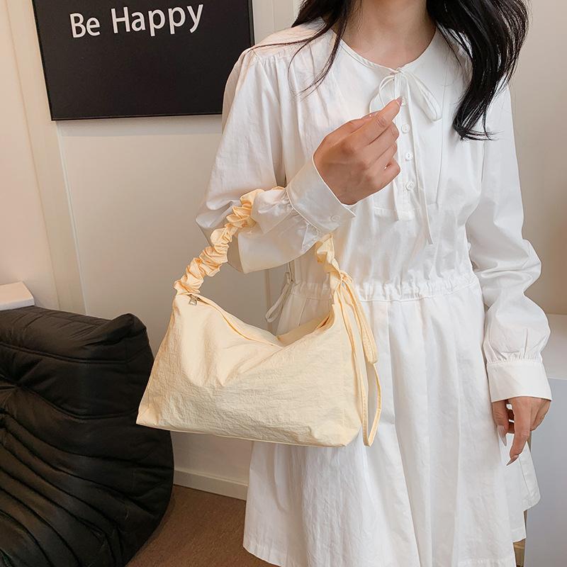 Retro Casual Crescent Bag for Women New Summer Trendy and Fashionable One-shoulder Underarm Bag