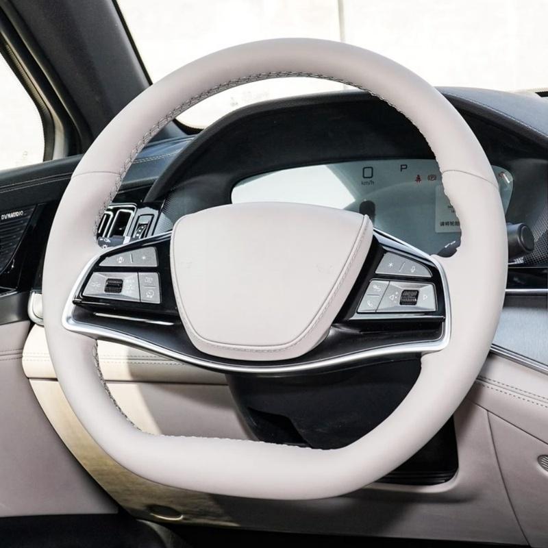 Rutschfeste Leder Lenkradabdeckung zum Schutz des Originalleders vor Abnutzung für BYD TANG EV DM-i -2024