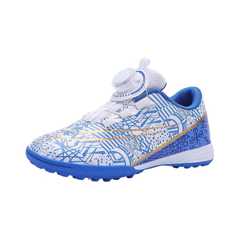 Men's and women's football shoes are non-slip and wear-resistant.