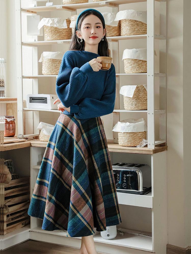 Autumn Blue Plaid Midi Skirt & Sweater Retro Set in Hong Kong Style