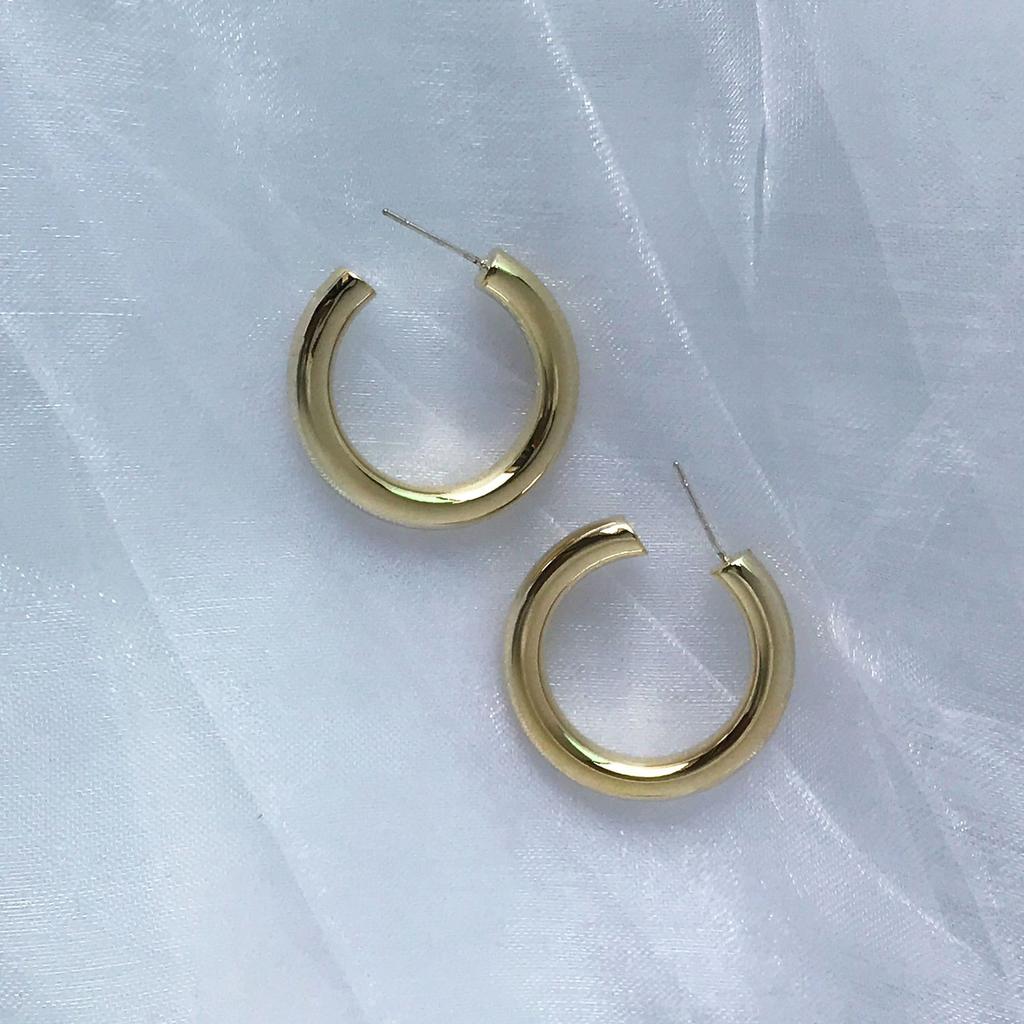 European and American fashion simple large circle earrings women's hollow, new trendy gold-plated hoop